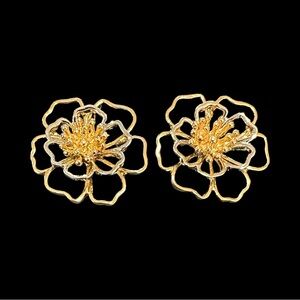 ITS Sense Elegant Gold and Silver Tones Flower Shaped Earrings Cut Out Style NEW